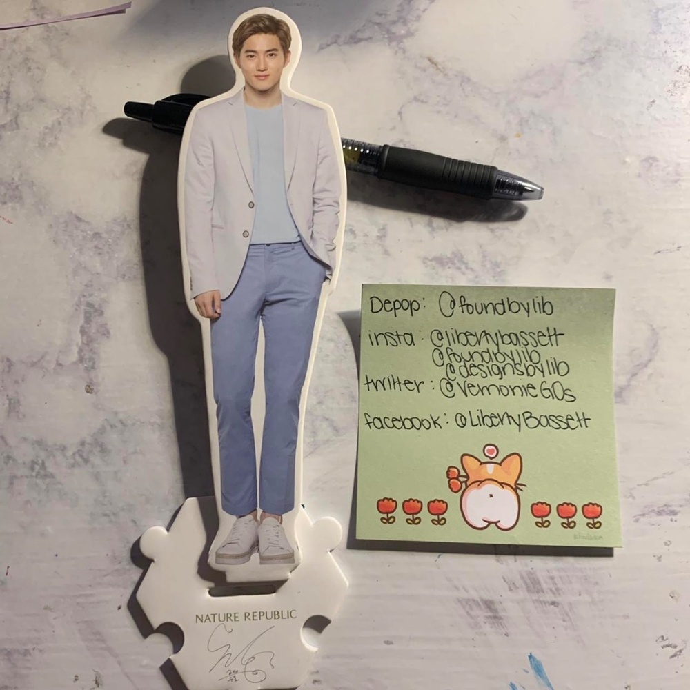 EXO SUHO NATURE REPUBLIC STANDEE